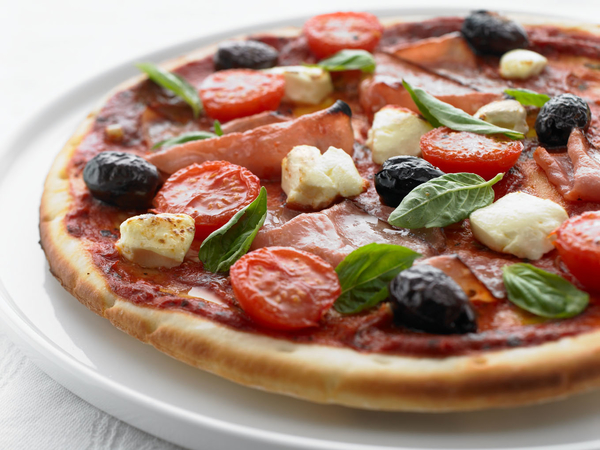 Как приготовить пиццу Ассорти (ВИДЕО)