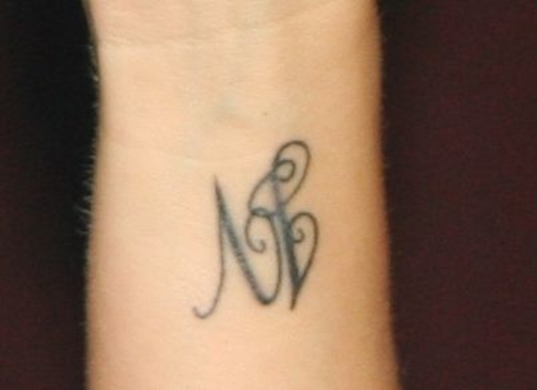 Юля Волкова появилась на публике в вызывающем виде