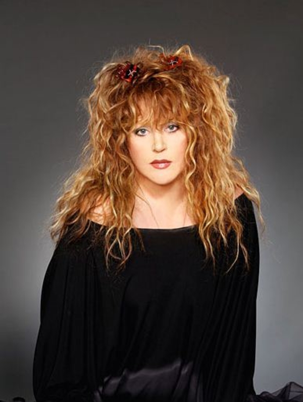 Алла Пугачева планирует встречать Новый год дома