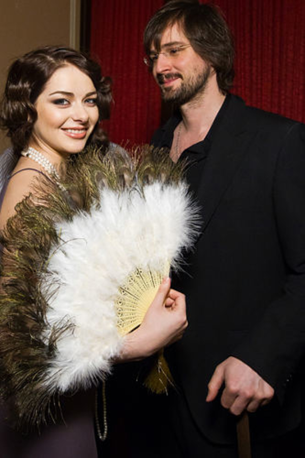 Марина Александрова пришла на вечеринку с женихом