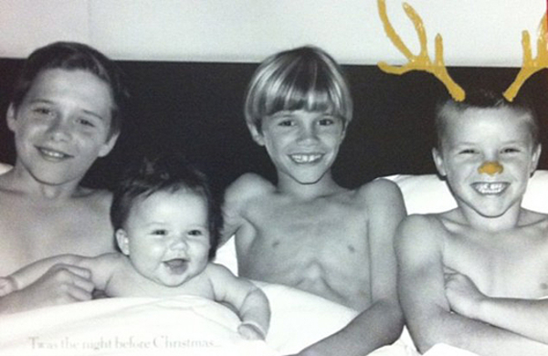 Рождественская открытка от Бекхэмов