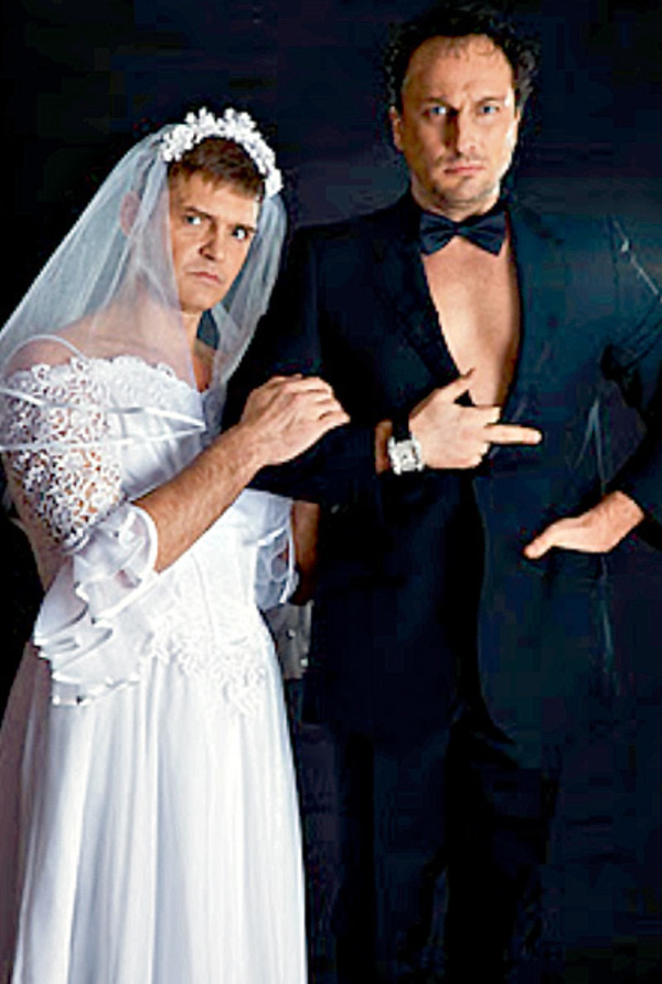 Игорь Лифанов и Дмитрий Нагиев переоделись в жениха и невесту