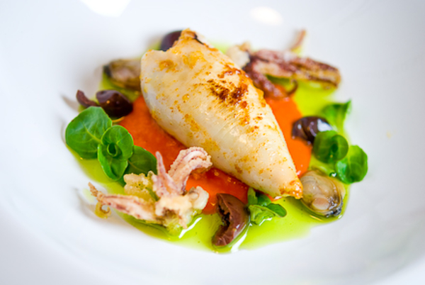 Как приготовить фаршированного кальмара (ВИДЕО)