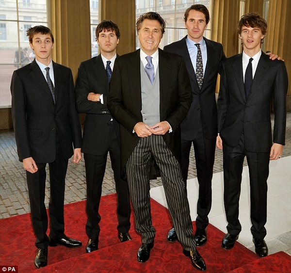 66-летний Брайан Ферри женился на 29-летней красавице