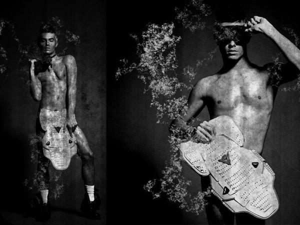 Участники группы KAZAKY снялись обнаженными