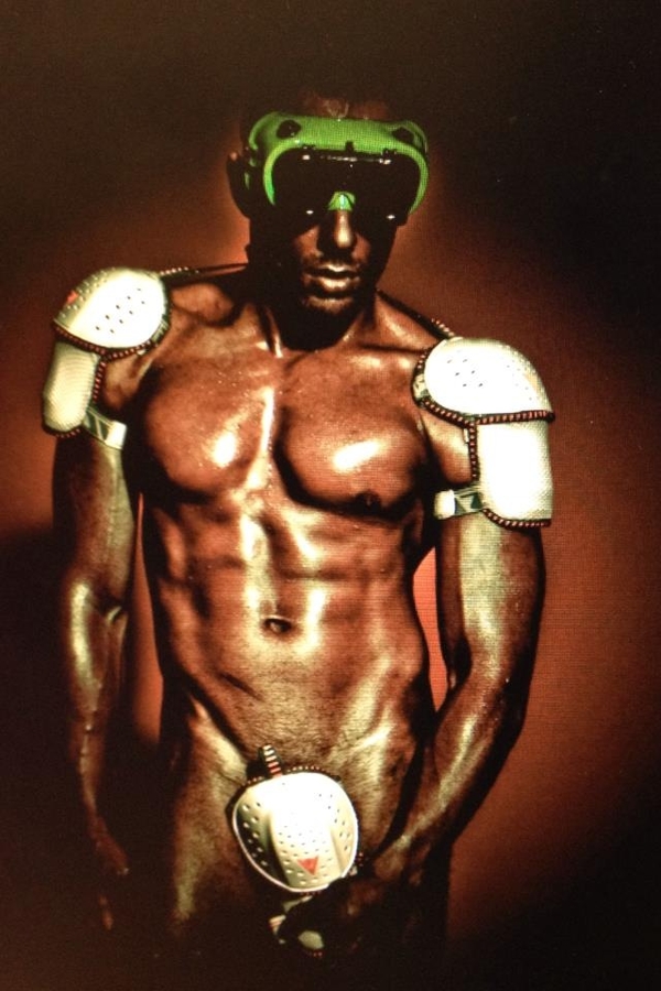 Участники группы KAZAKY снялись обнаженными