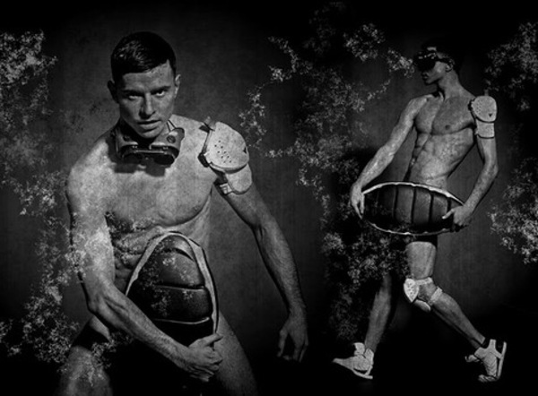 Участники группы KAZAKY снялись обнаженными