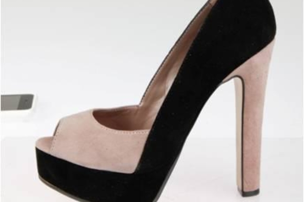 Facebook.com / Steve Madden Ukraine