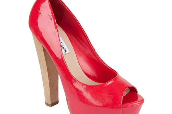 Facebook.com / Steve Madden Ukraine