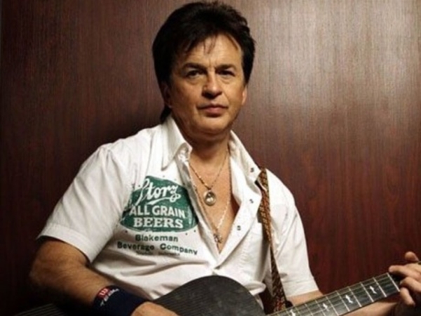 Родственники покойного Александра Барыкина оставили его мать без денег