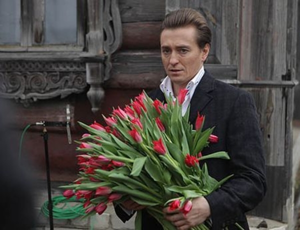 Сергей Безруков сыграл Дмитрия Дюжева новом фильме