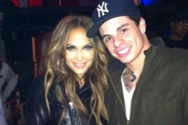 Молодой любовник Джей Ло прокомментировал их отношения