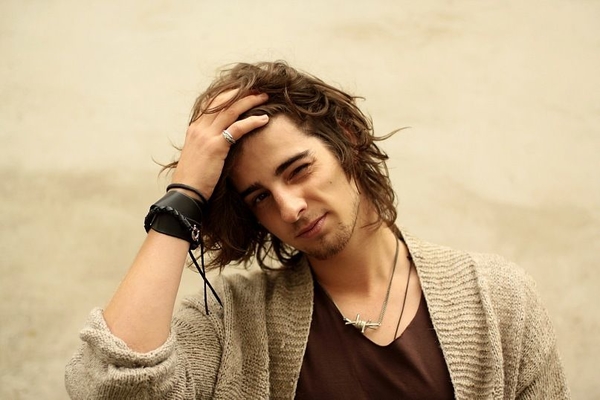 Владимир Дантес встречается с москвичкой