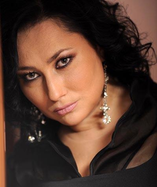 Алена Мозговая обнародовала фото с Пономаревым времен юности