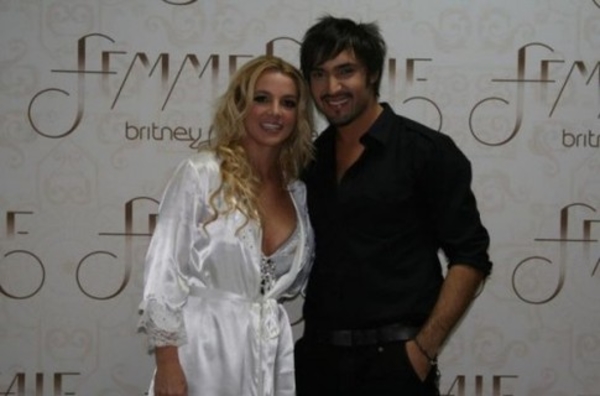 Бритни Спирс пригласила Виталия Козловского на свадьбу