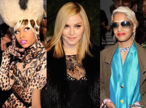 Мадонна опять поцеловала девушку