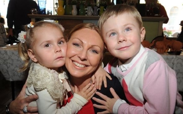 Звезды вывели своих детей в свет