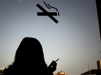 Ученые выяснили, когда у курильщиков проходит сухой кашель