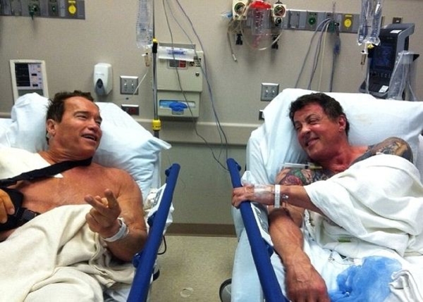 Шварценеггер и Сталлоне попали в больницу