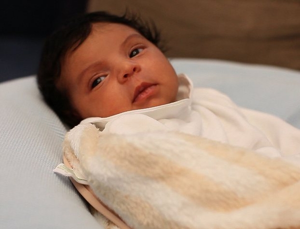 В Сеть попали первые фотографии дочери Бейонсе и Джей Зи