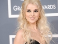 Мика Ньютон засветилась на церемонии Grammy 2012