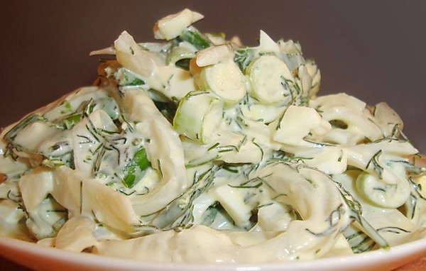 ТОП-5 рецептов салатов из кальмаров