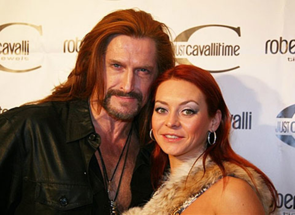 Никита Джигурда посвятил своей жене интимный стих