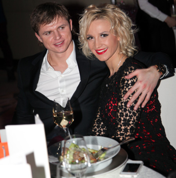 Ольга Бузова похвасталась обручальным кольцом