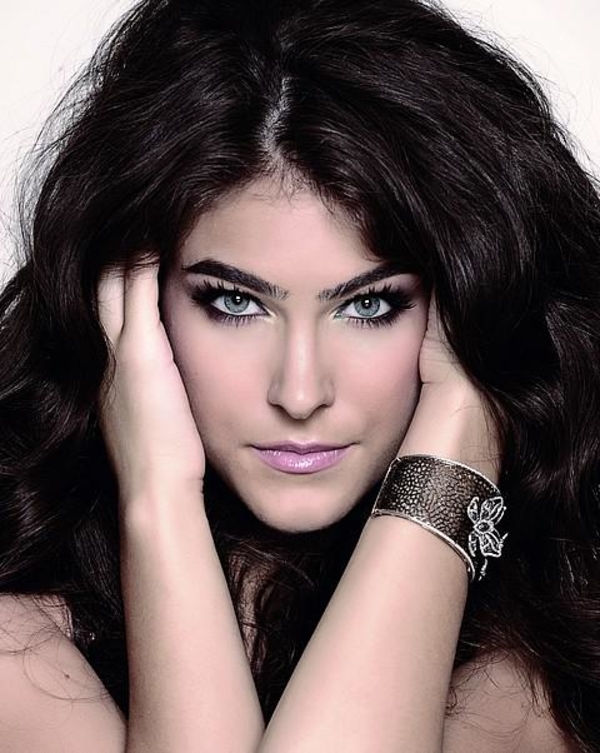 Маша Собко презентовала дерзкий клип Я ненавижу