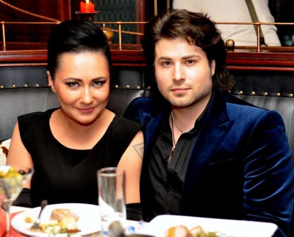 Алена Мозговая подтвердила свой роман с молодым певцом