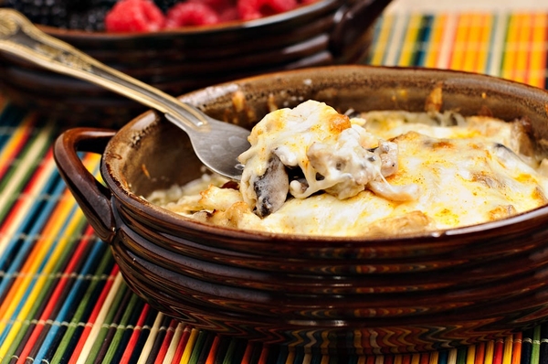 Как приготовить жюльен с курицей и грибами (ВИДЕО)