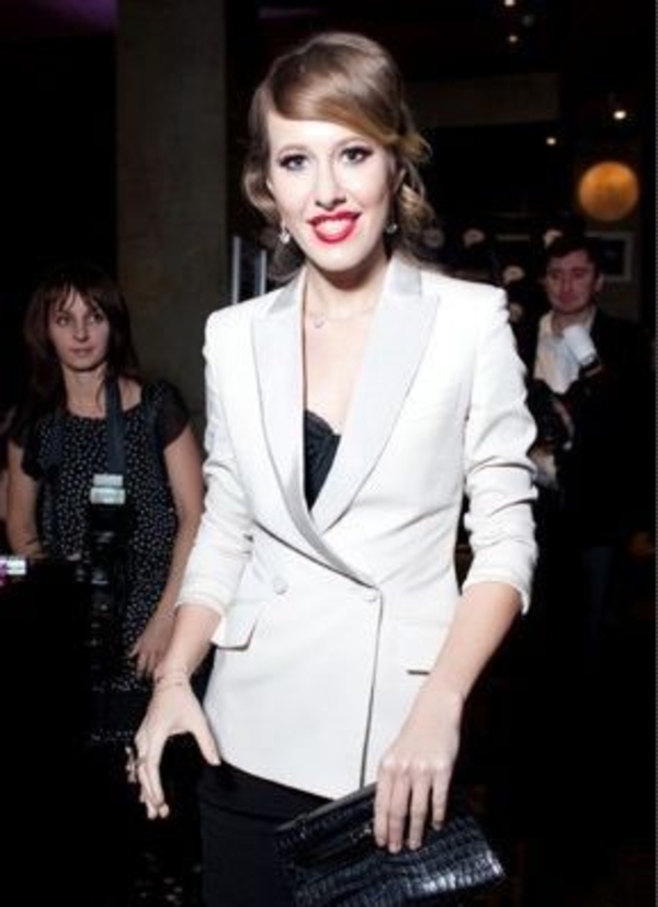 Ксения Собчак сменила прическу