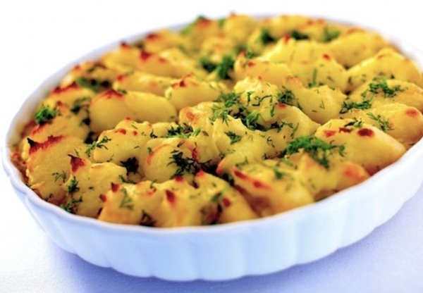 Как приготовить рыбный пирог с сыром (ВИДЕО)