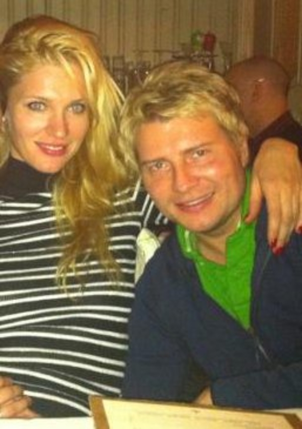 Николай Басков нашел себе новую блондинку