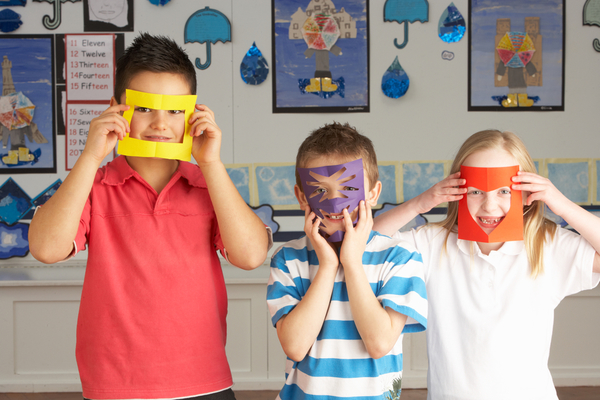 Открытки с 8 марта своими руками: Открытка с нарциссом