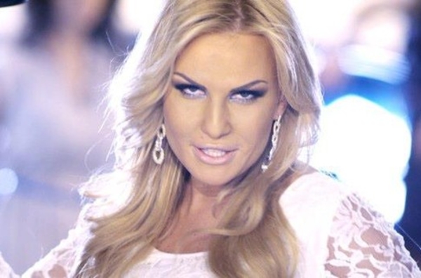 Камалия рассказала, какими подарками ее балует муж