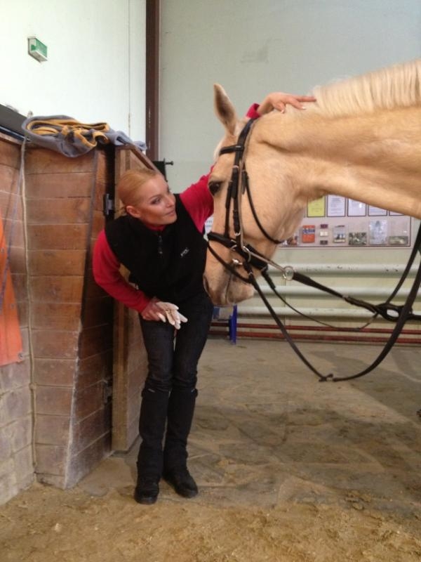 Анастасия Волочкова похвасталась шикарным подарком