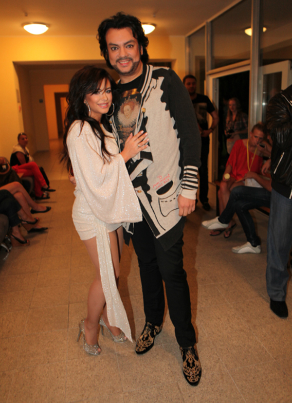 Ани Лорак отметила 8 марта с Филиппом Киркоровым