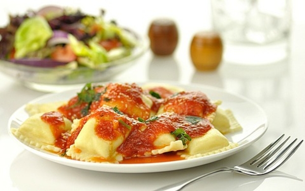 Как приготовить итальянские равиоли с овощами и сыром (ВИДЕО)