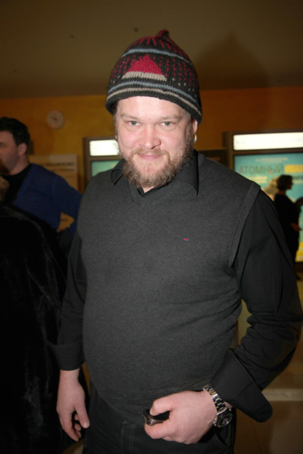 48-летний Александр Гордон вывел в свет свою 18-летнюю жену