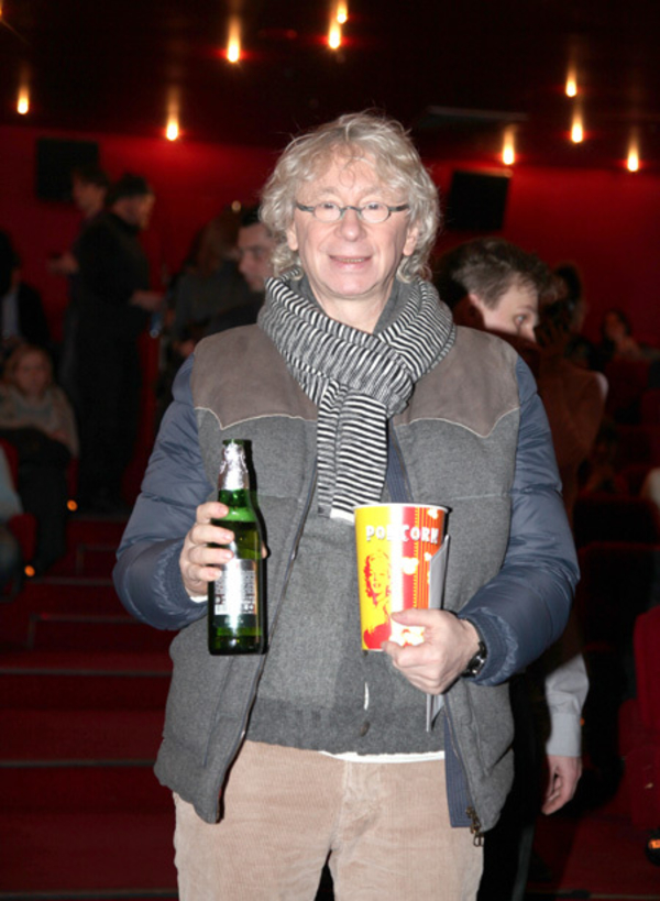 48-летний Александр Гордон вывел в свет свою 18-летнюю жену