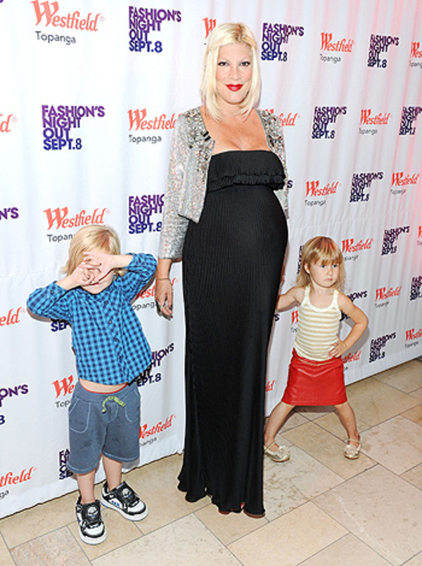 Тори Спеллинг ждет четвертого ребенка