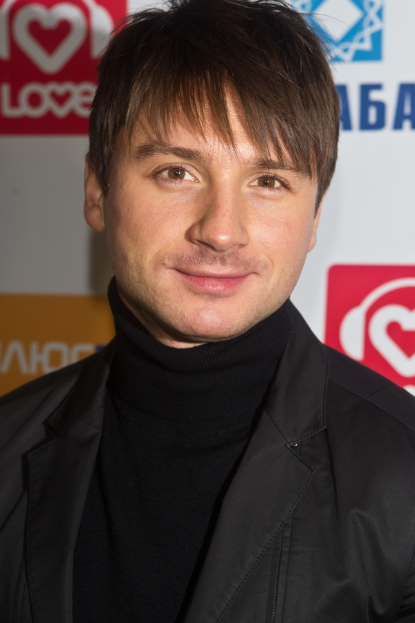 Сергей Лазарев попал в ДТП