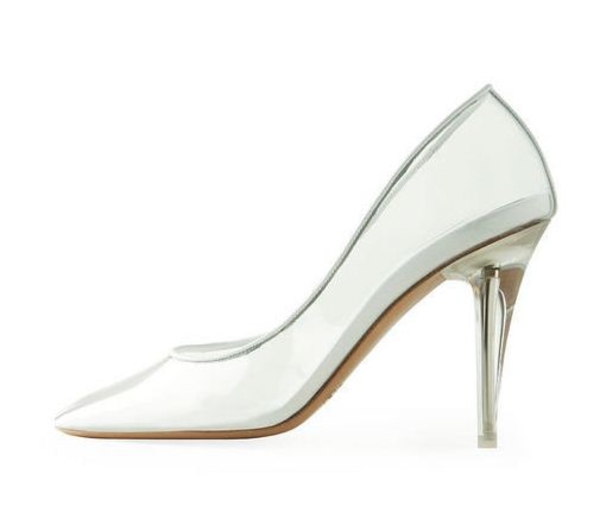 Дизайнер Марк Джейкобс создал хрустальные туфельки