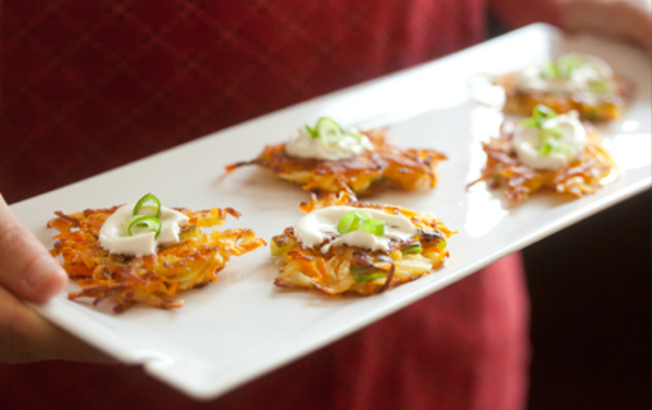 Как приготовить постные морковно-яблочные котлеты (видео)