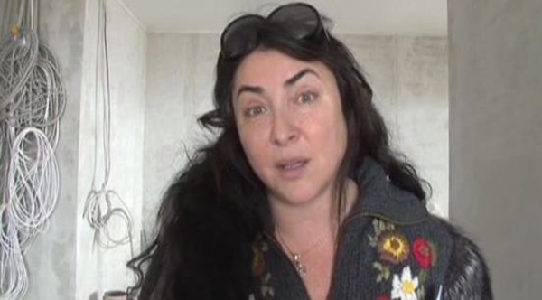 Лолита показала себя без макияжа