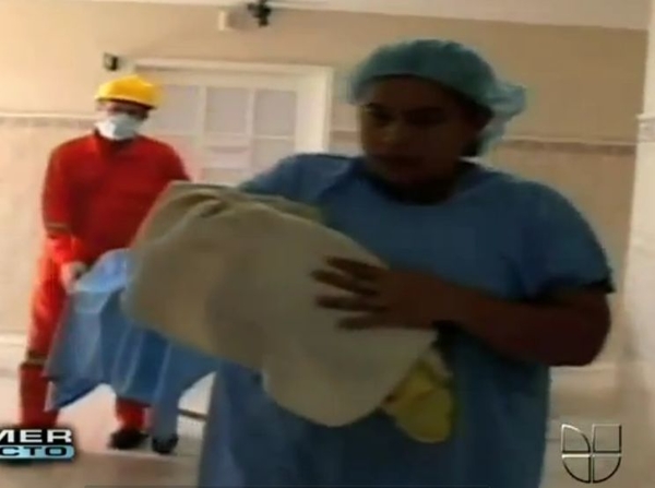 В Колумбии десятилетняя девочка родила дочь