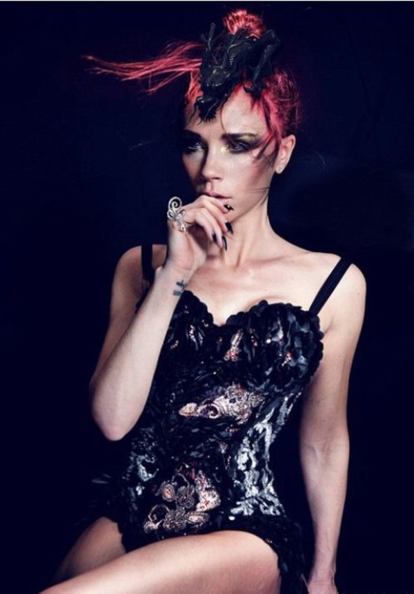 Виктория Бекхэм в модной фотосессии для Harper's Bazaar