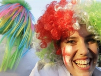 Модные образы и макияж европейских болельщиц