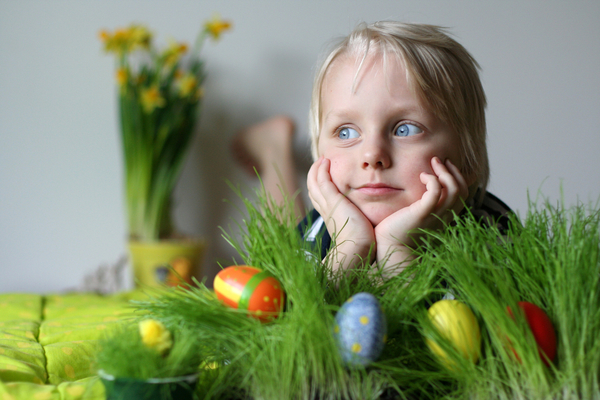 Делаем поделки к Пасхе: Человечки из яичной скорлупы
